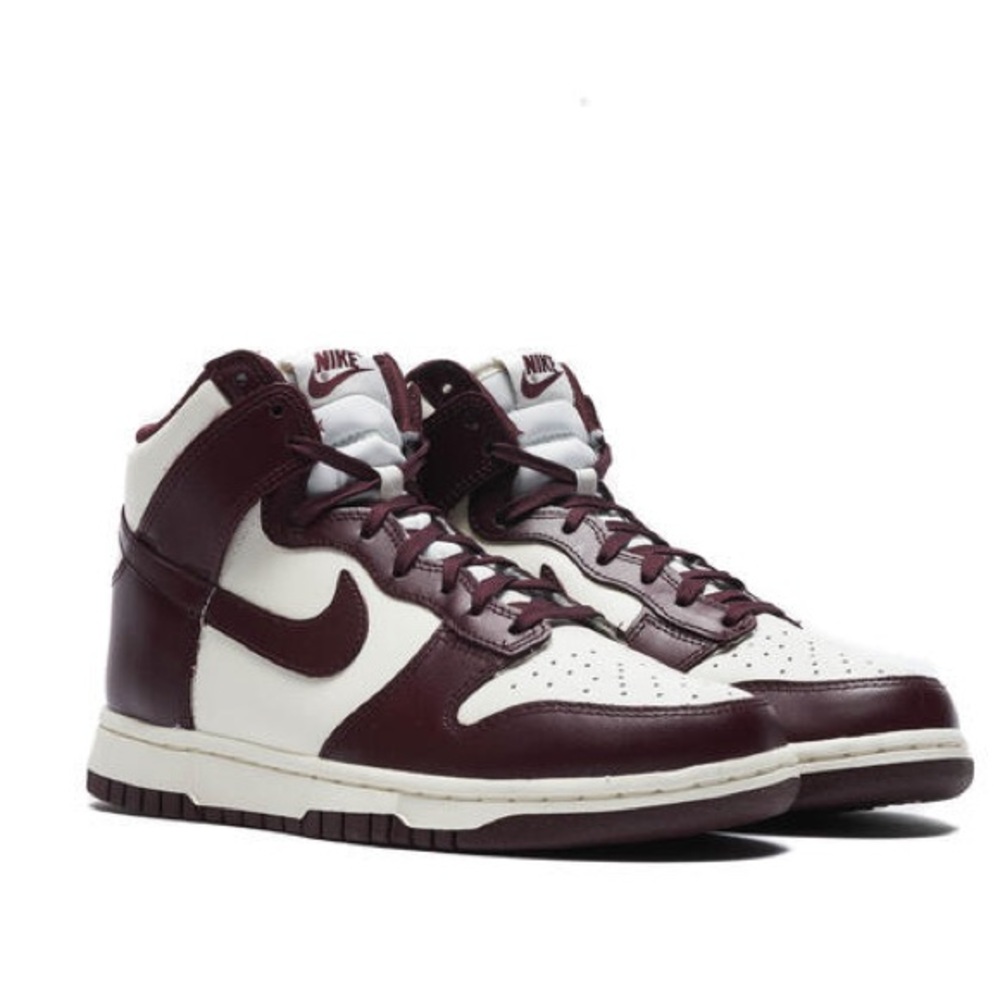 Women’s Nike Dunk High "Burgundy Crush" sneaker size 38 GUC